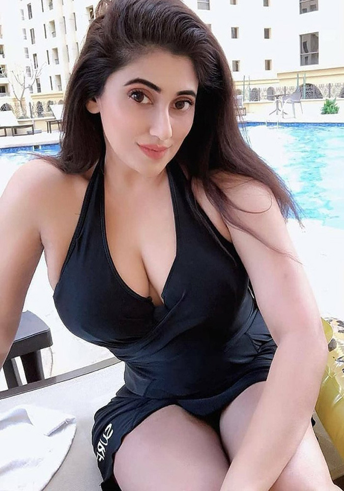 Mumbai Bhabhi Call Girl